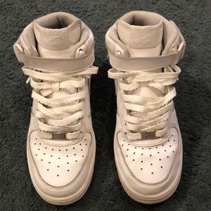 Nike Air Force 1 Mid